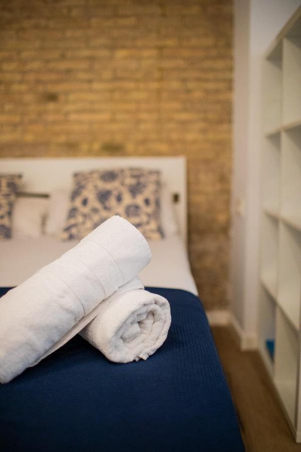 Florit Flats - Cozy Loft By The Central Market Valencia Luaran gambar