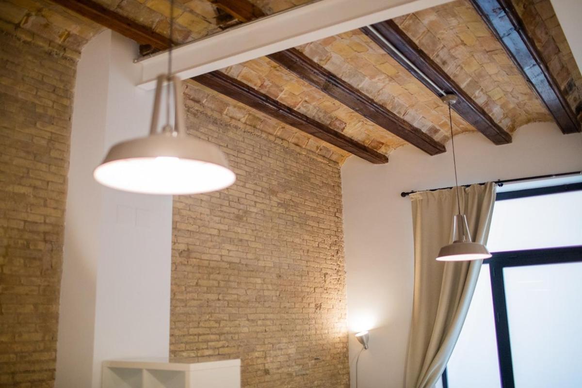 Florit Flats - Cozy Loft By The Central Market Valencia Luaran gambar